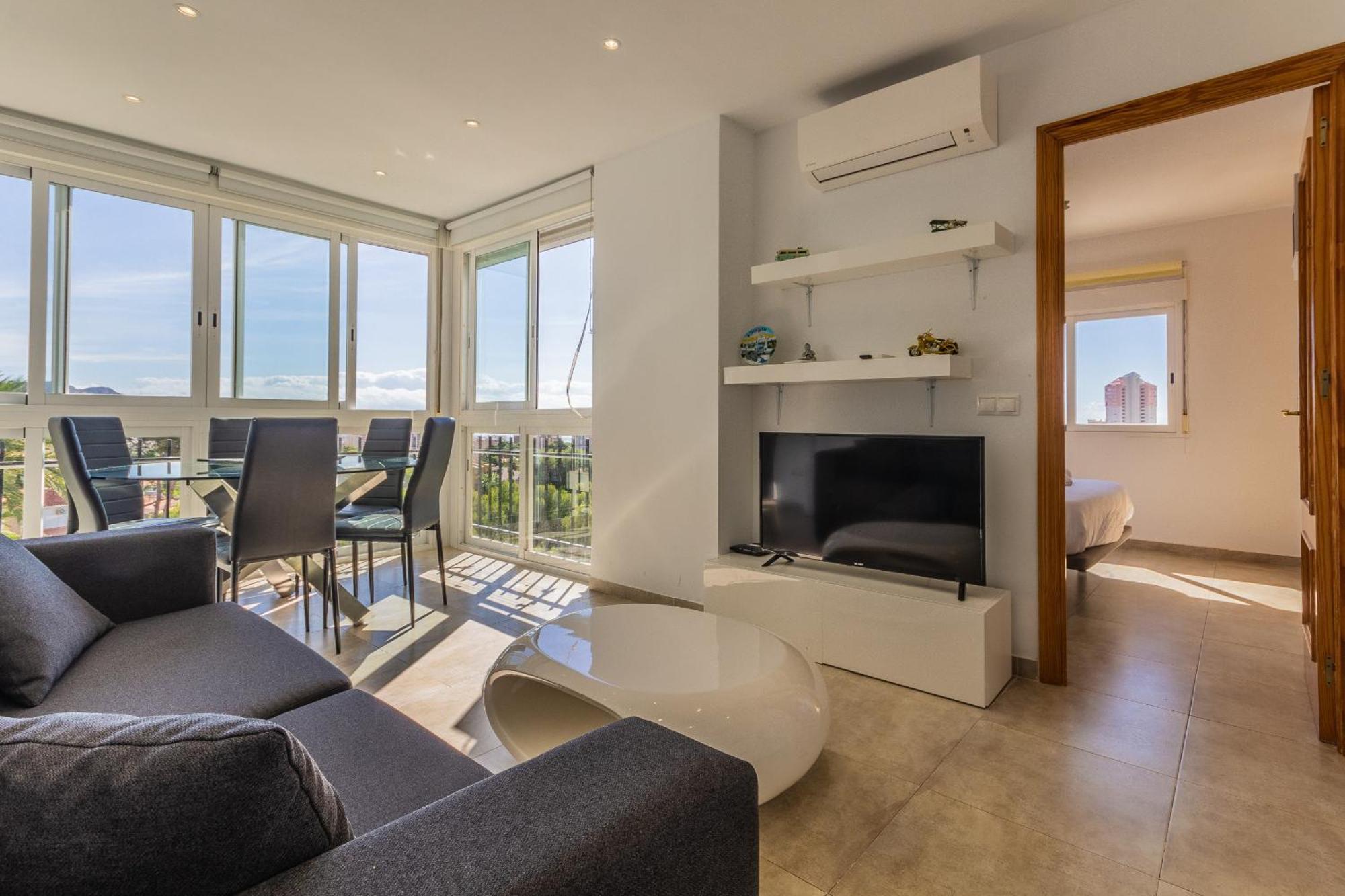 Amazing Views 2br - Pool - Parking Benidorm